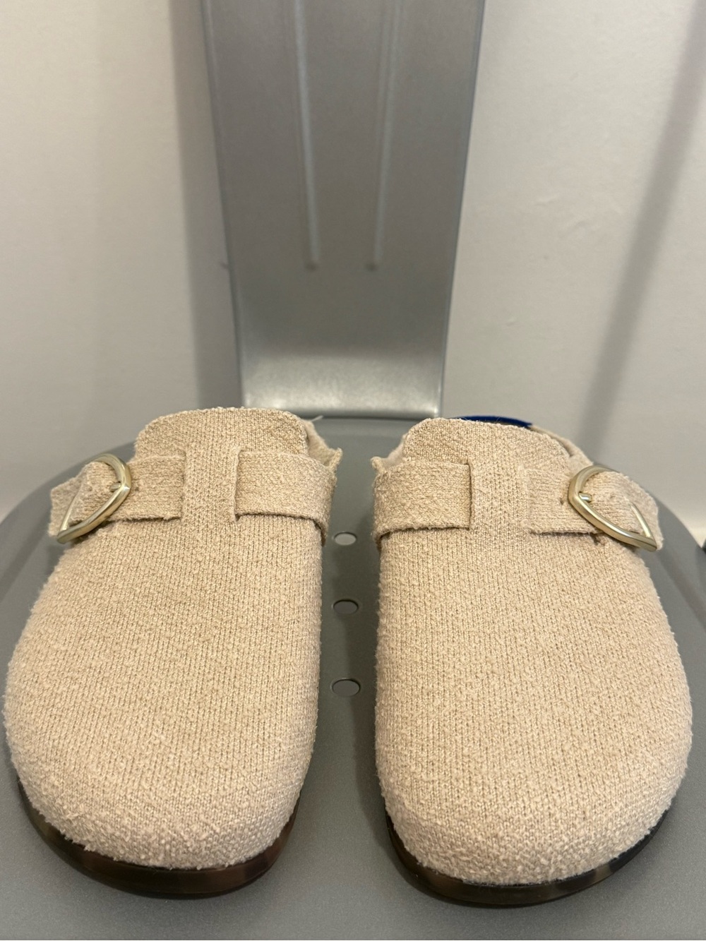 Rothy’s Buckle Clog in Honeybun Boucle - Picture 4 of 7
